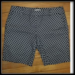 Katherine Barclay shorts. Blue/white, size 10